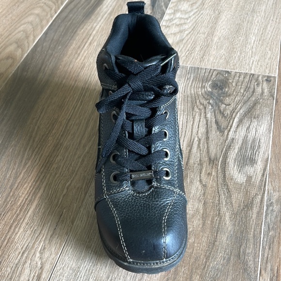 Harley-Davidson Motorcycle boots. Black low rise lace up boots size 9. Chunky - Picture 6 of 15